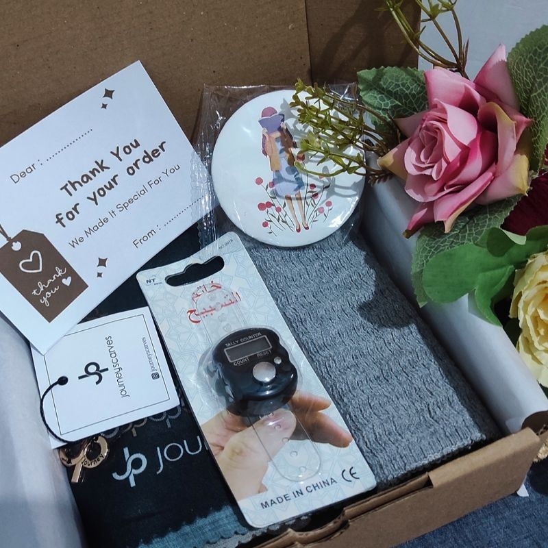 

HAMPERS/GIFT BOX UNTUK CEWEK BY JOURNEY