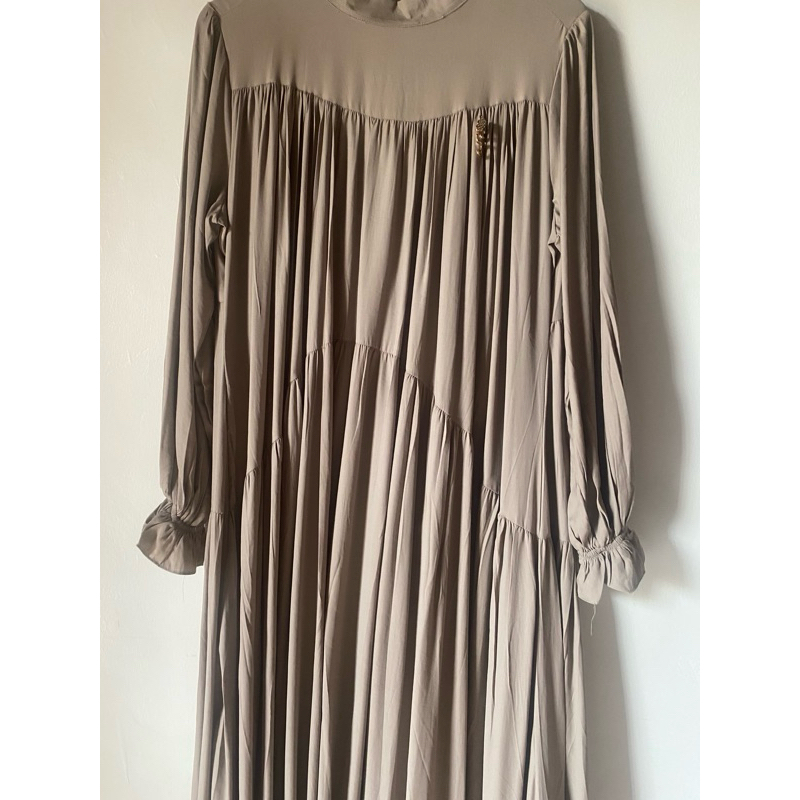 shella shaukia dress