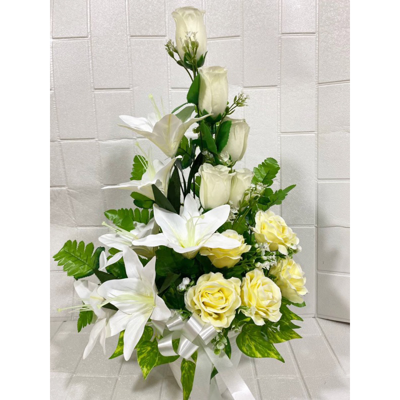 Bunga Meja sudut Lily Latex Premium