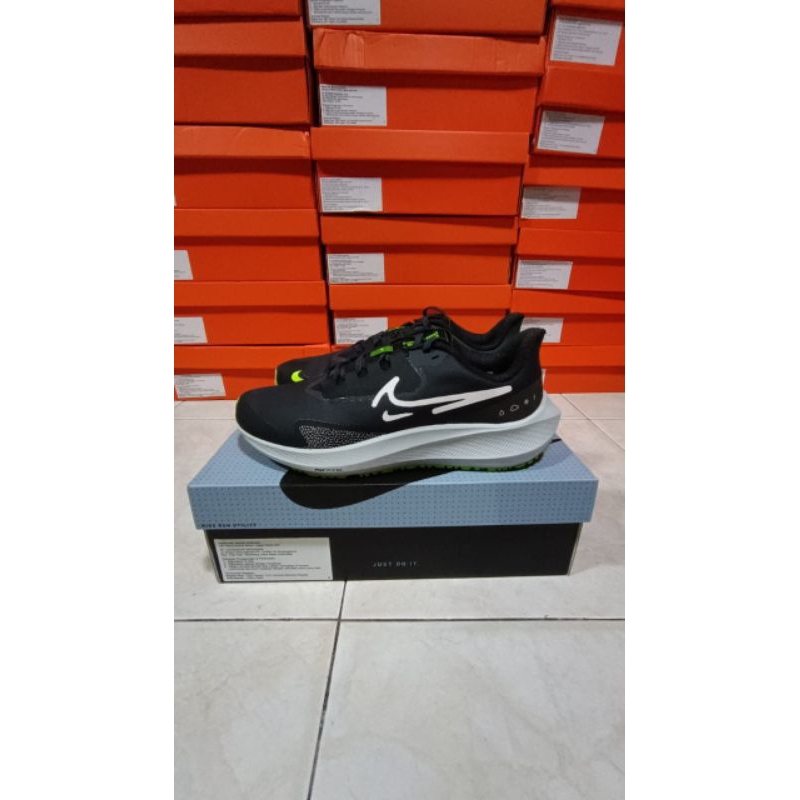 Nike Air Zoom Pegasus 39 Sheild Original