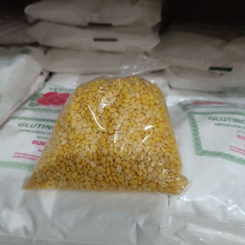 

Kacang Hijau Kupas 250 gr - Kacang Ijo Kupas 250 gram