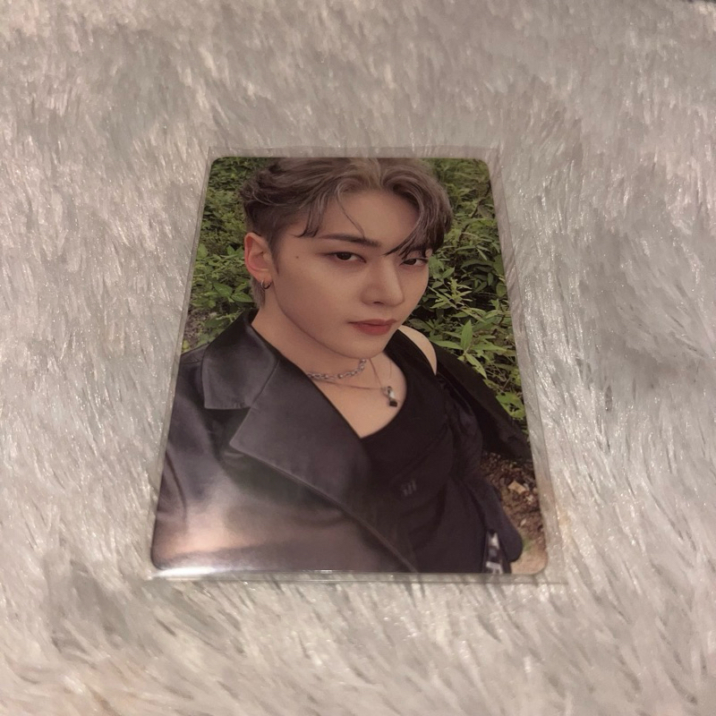 matthew zerobaseone melting point loyalty ver photocard