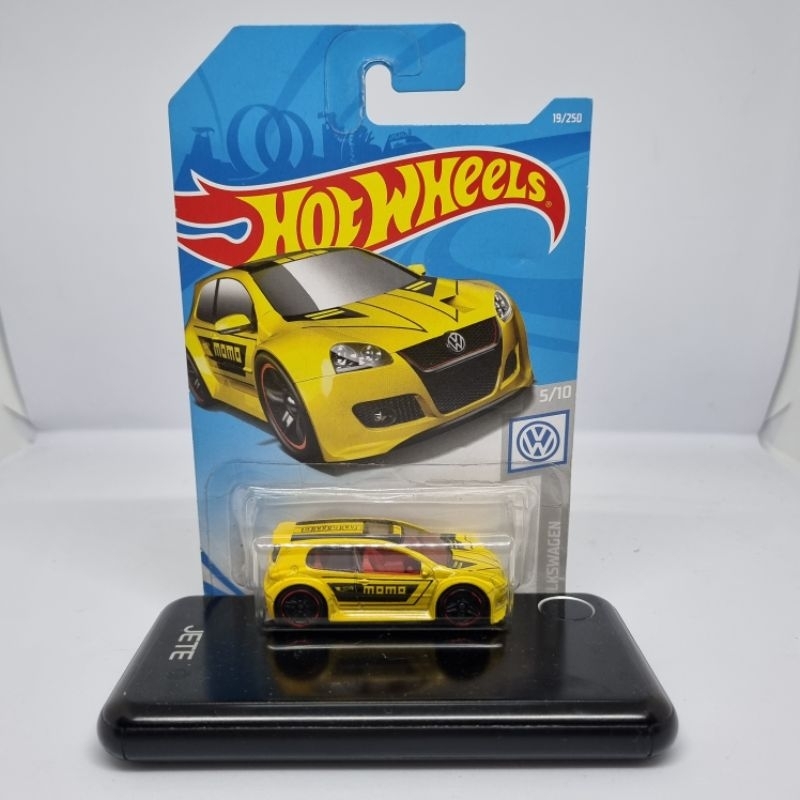 Diecast HOTWHEELS 1:64 VW Golf GTI