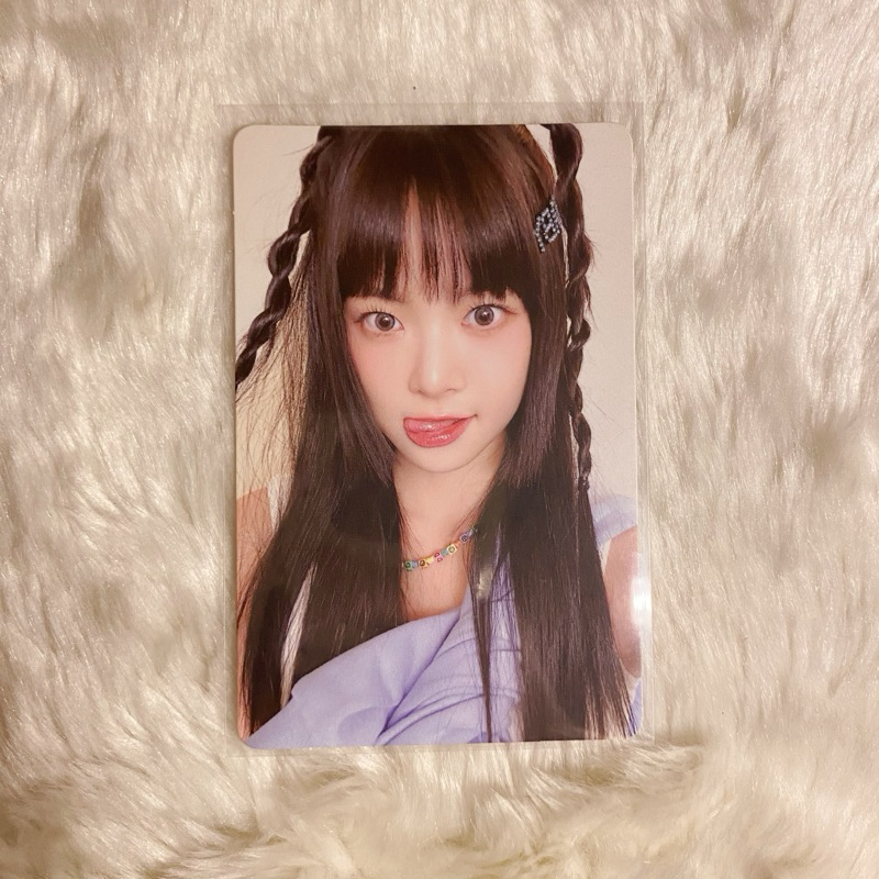 EUNCHAE QR LE SSERAFIM PHOTOCARD OFFICIAL (CEK DESK)