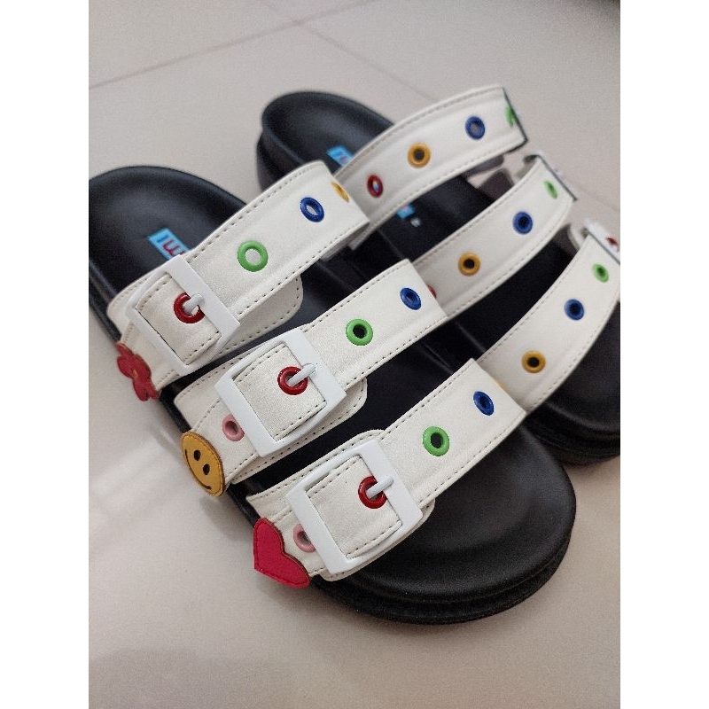 Preloved I wear up sandal ukuran 40