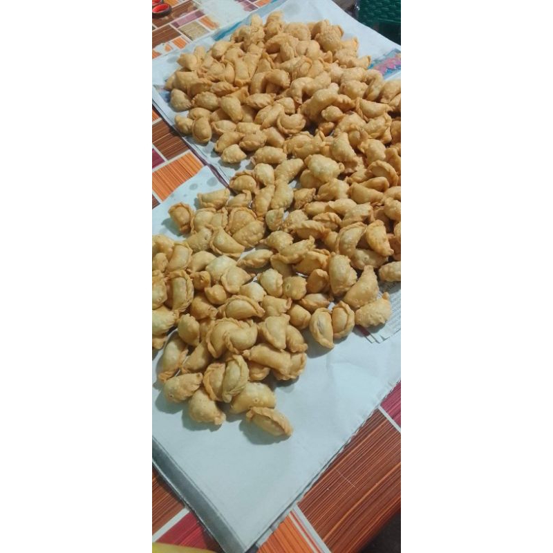 

LABELA PASTEL MINI ISI ABON 1KG