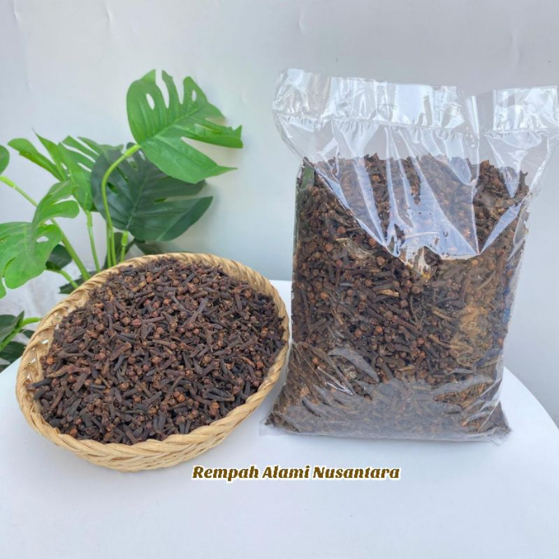 

Cengkeh Repack 1kg / 1 kg / 1000 gram Kebutuhan Memasak Bumbu Masak Rempah Bahan Campuran Makanan Minuman Serba Guna Pengharum Aroma Food Seasoning Obat Ready New Stock Pekanbaru Riau Indonesia Gratis Free Bebas Ongkir COD Bayar Ditempat Ojek Gosend Grab