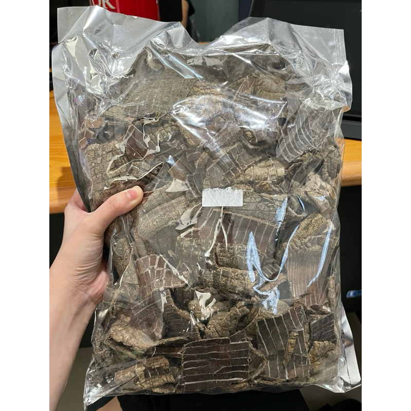 

Du Zhong / Tu Chung - [ 杜仲 ] - Cortex Eucommiae Ulmoidis Grade Bagus 250gr - 500gr