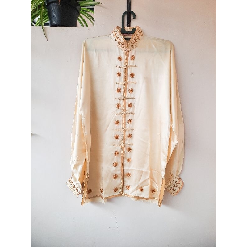 PRELOVED BAJU WUSHU TAICHI - CREAM
