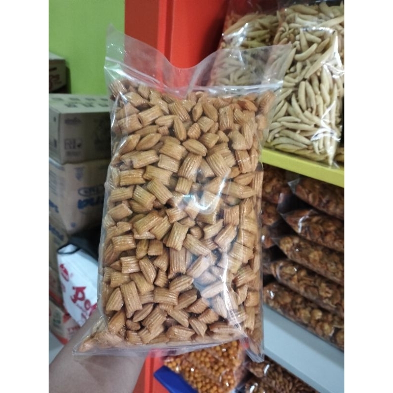

tersediah aneka snack