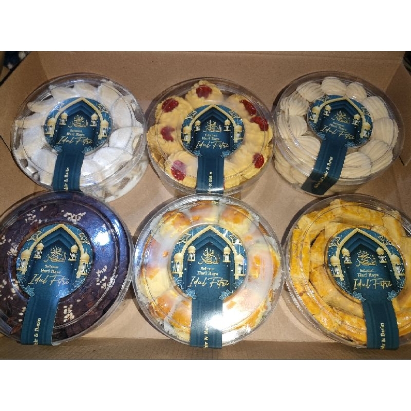 

kue lebaran Rp.15.000,- per toples