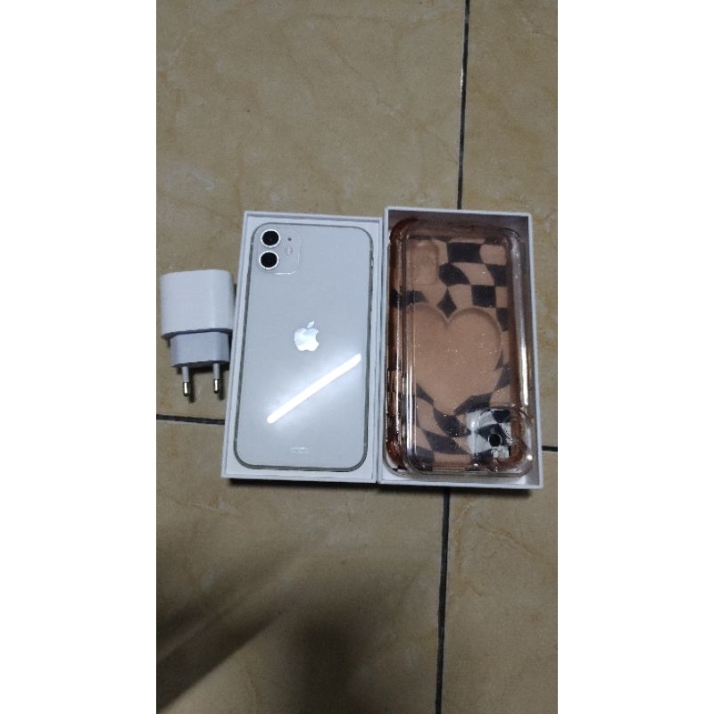 iPhone 11 64gb ibox