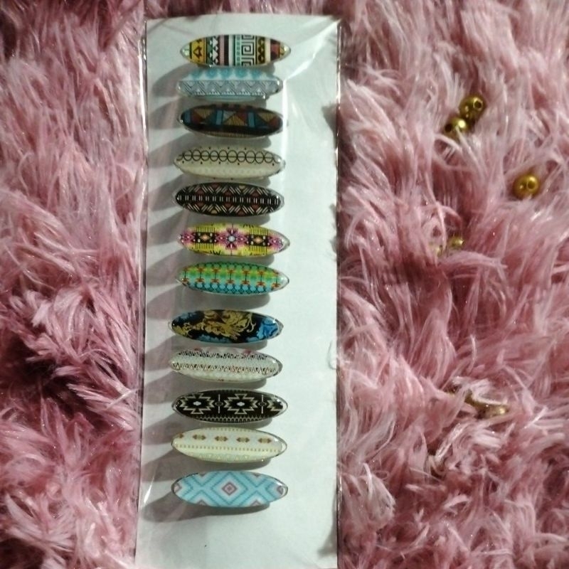 Peniti_jilbab_dagu_motif_batik_lusinan_oval