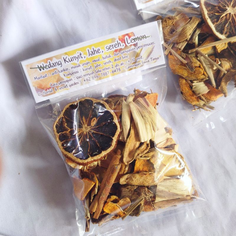 

Wedang Kunyit Jahe Sereh Lemon - Mengatasi Masuk Angin - Mual - Batuk - Anti Kanker - Mengatasi Gangguan Pencernaan - Wedang Jsr - Jsr - Wedang Rempah - Jamu Herbal - Herbal - Minuman Tradisional