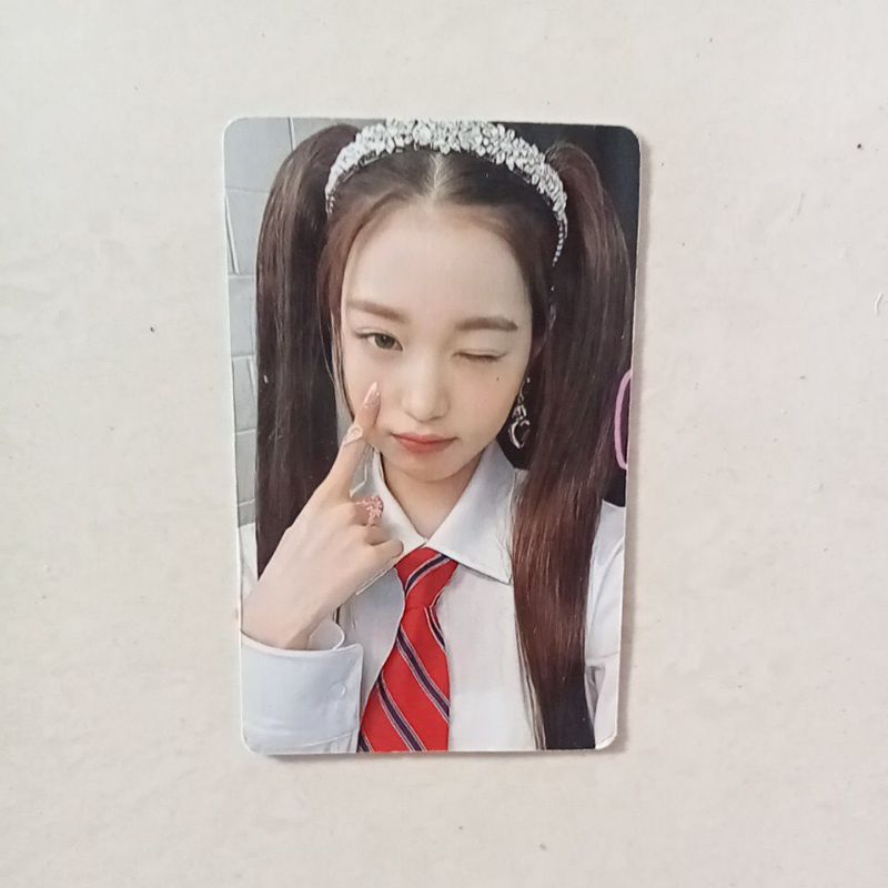 WONYOUNG  IVE DASI MERAH