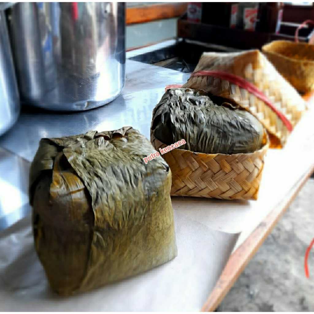 

po Kupat lontong lebaran / acara besek