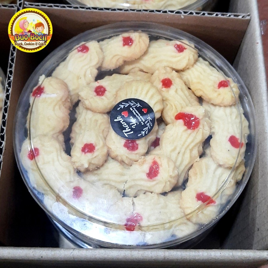 

Kue Lebaran ASTER STRAWBERRY Toples 500 Gram - Duo Bocil Snack