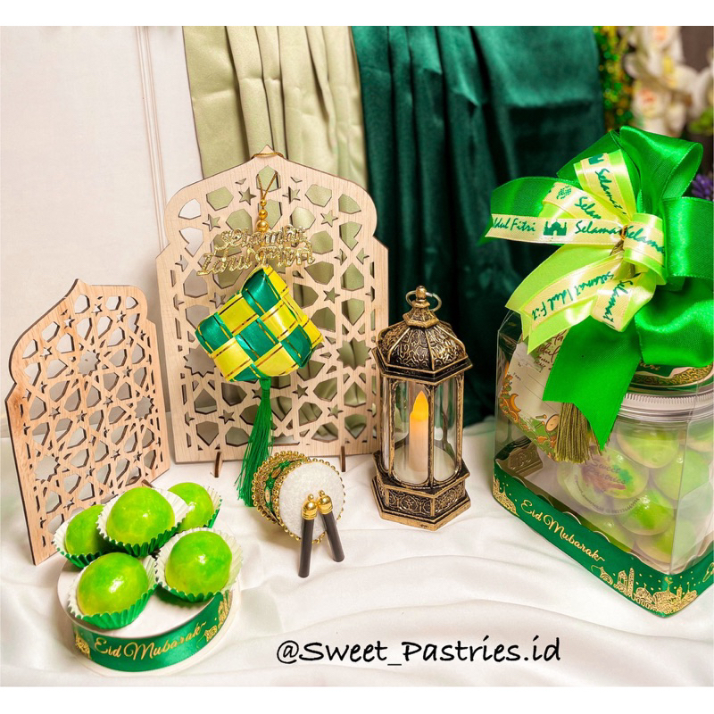 

Nastar Pandan Hampers Lebaran Idul Fitri Ramadhan