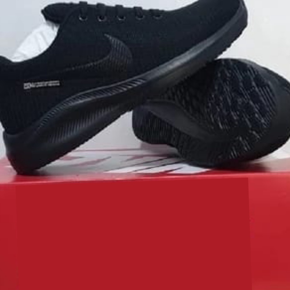 Kemewahan yang sesuai dengan anggaran Anda Sepetu Sekolah Hitam Polos Sepatu Anak Pria Wanita