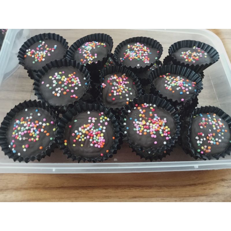 

coklat isi kacang