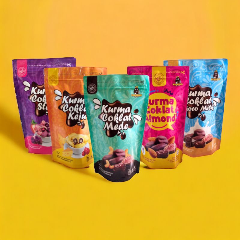 

Cokelat Kurma Pouch Almond Mede KurCok keju oleh oleh haji isi 10 pc lebih