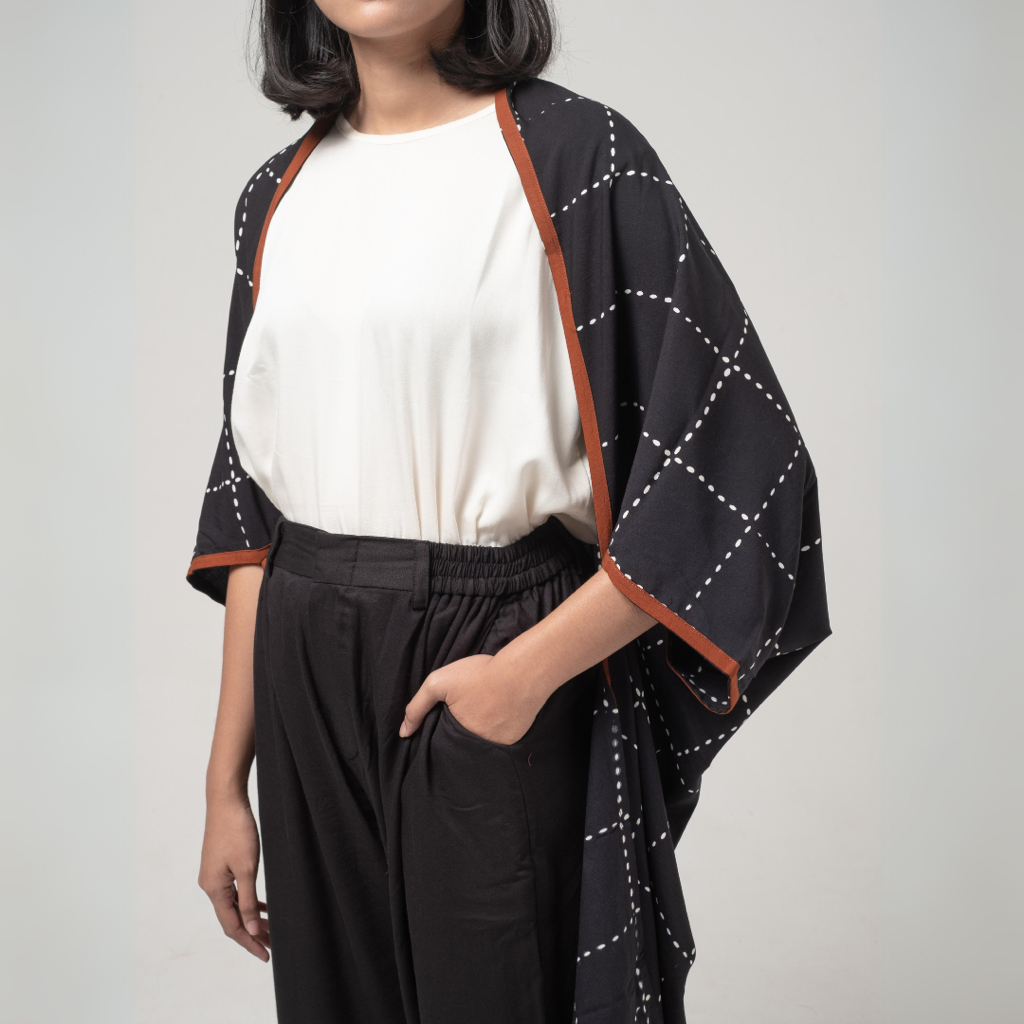 Dama Kara Lembayung Outer