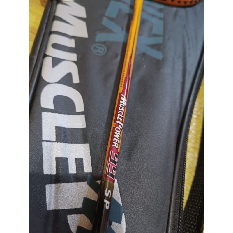 Yonex Muscle power 99 dan Yonex Termotec 900 power