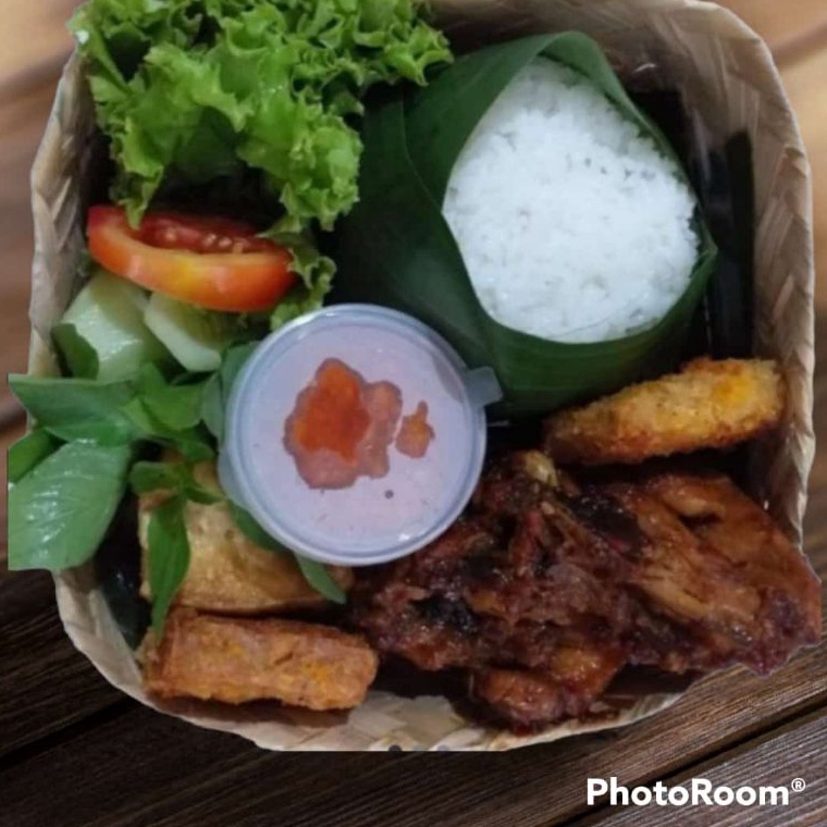 

USK217 Terbaru Paket Besek Nasi Daun Jeruk Back to Nature