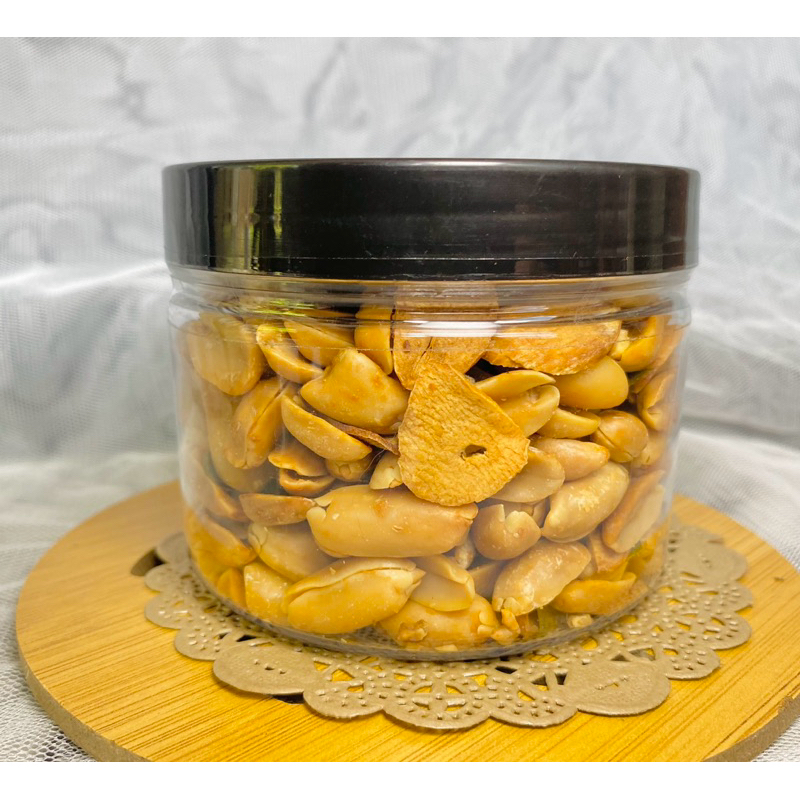 

Kacang Bawang Oven Gurih dan Renyah Cemilan Lebaran Kacang Bawang Toples