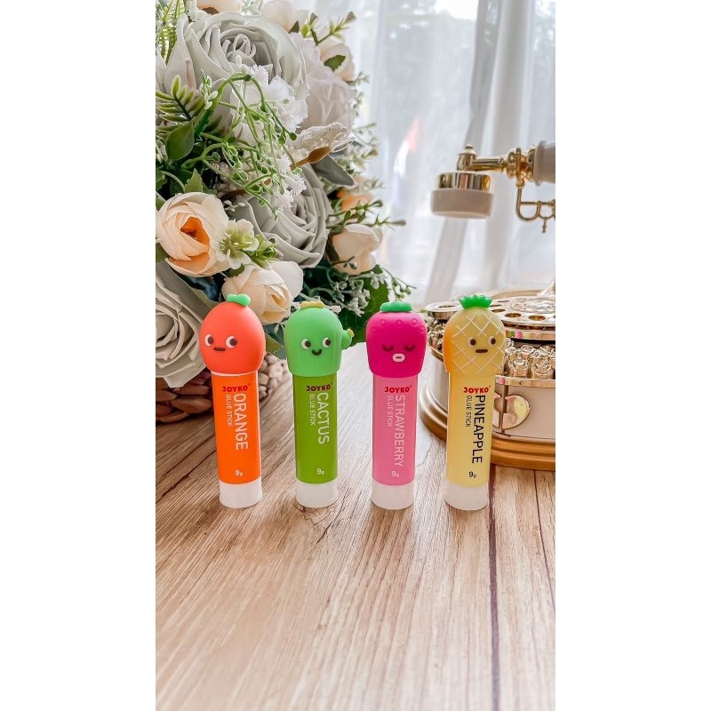 

LEM KERTAS STICK KARAKTER