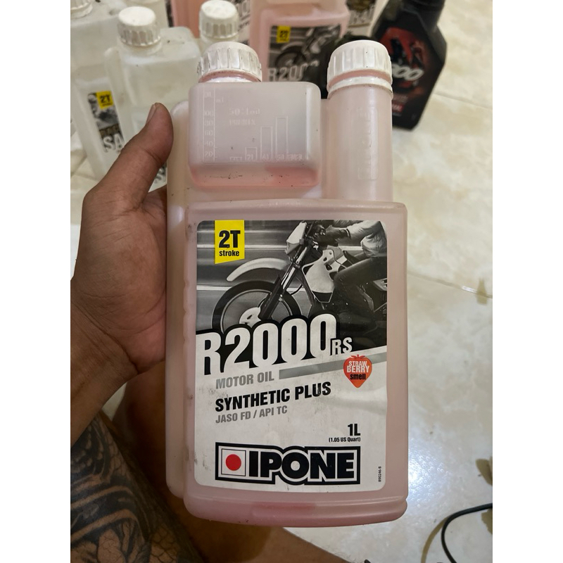 botol bekas oli samping ipone R200 , Samourai , Motul800
