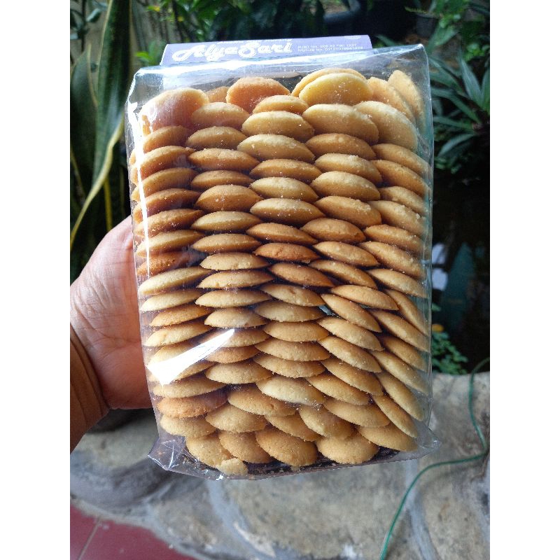 

kue lidah kucing renyah gurih