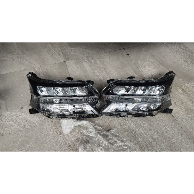 headlamp Avanza 2020