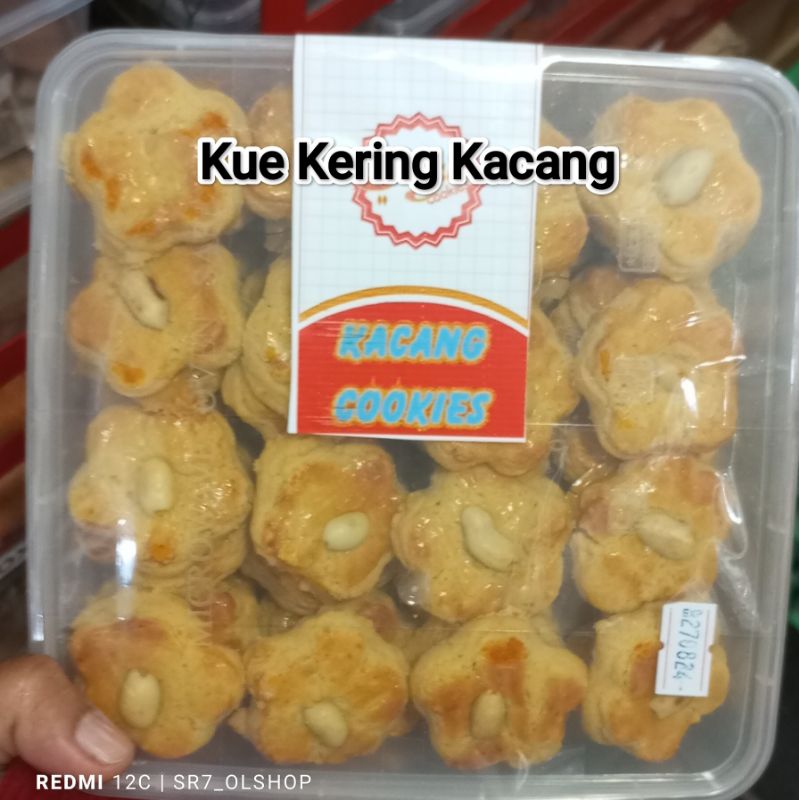 

Kue Kering Kacang/Toples