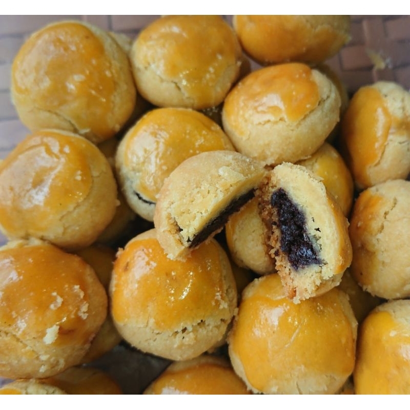 

CEVRON Naraya Nastar Coklat