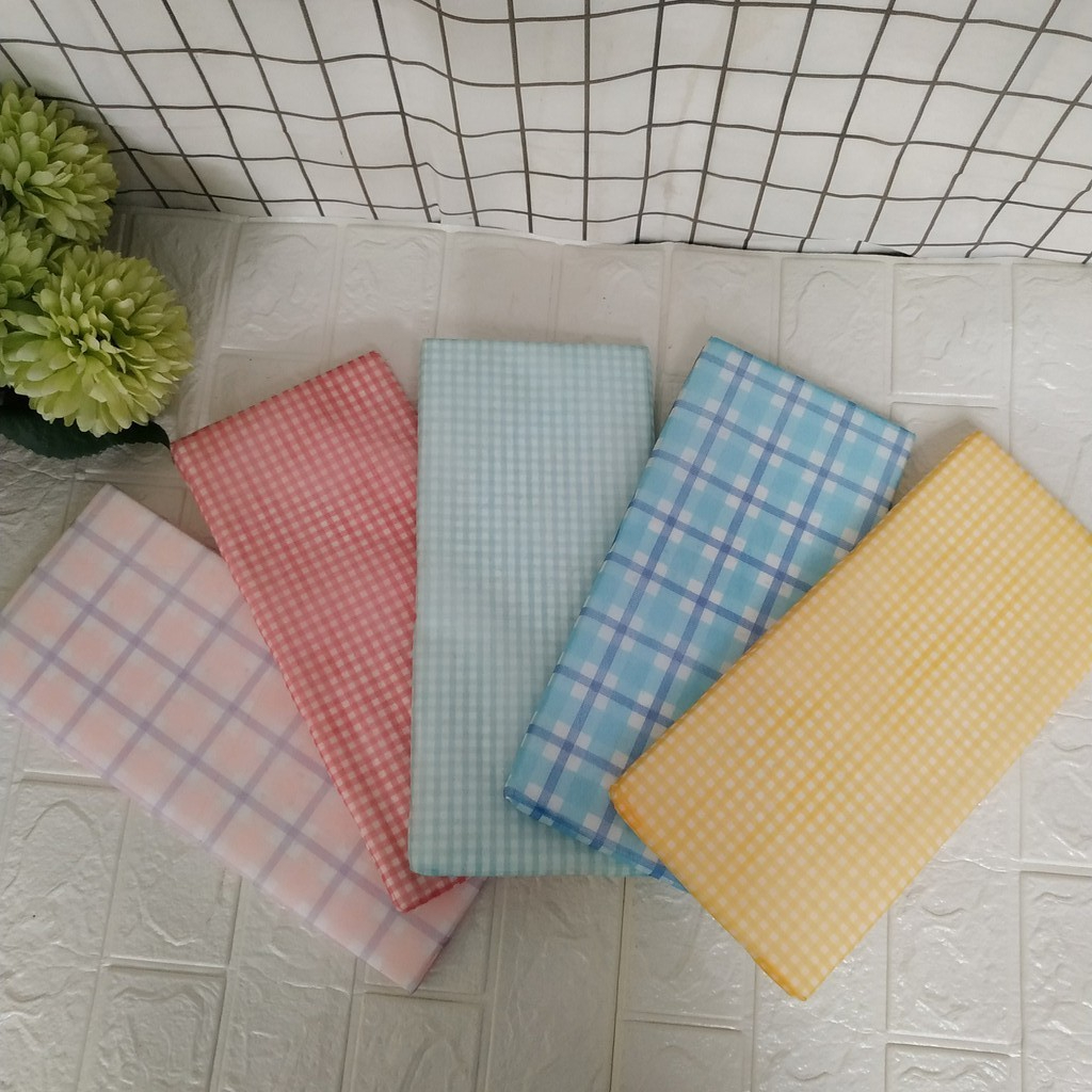 

Alas Foam Motif / Tatakan Plastik Parcel Idul Fitri Tas Mika Tile Bingkisan Souvenir Ulang Tahun Anak