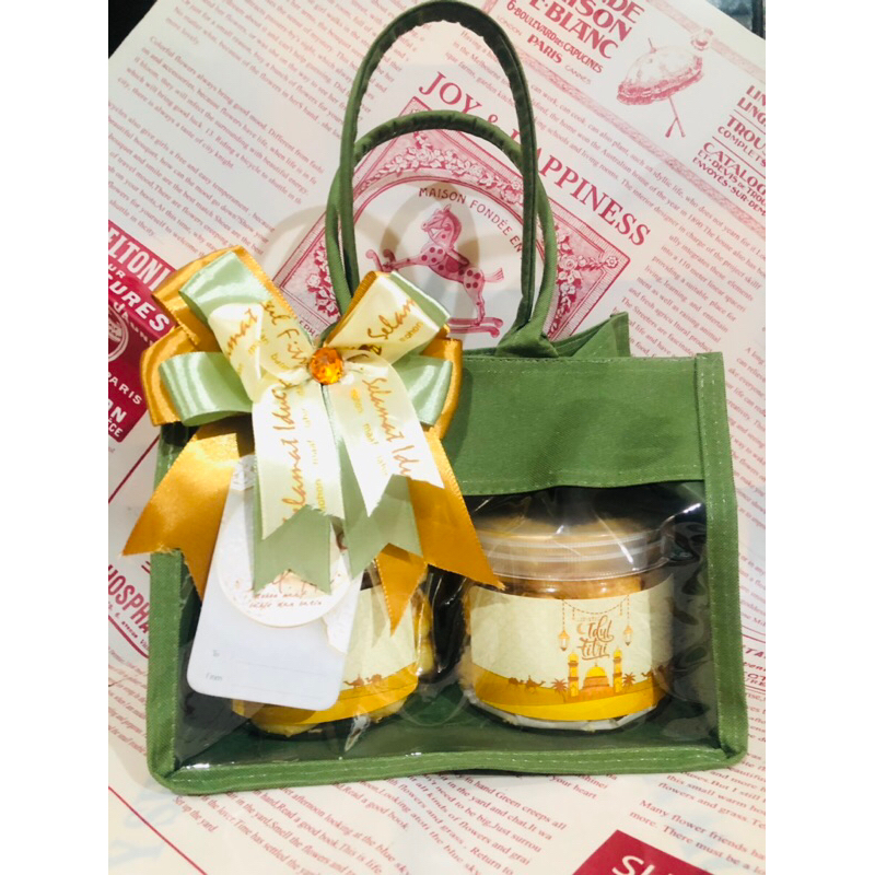 

HAMPERS LEBARAN