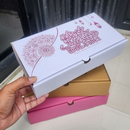 

30x15x7cm/ KARDUS KUKER ISI 2 @500gram/ KARDUS BOX KUE/ HAMPERS LEBARAN IDUL FITRI