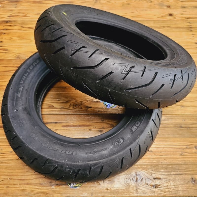 Ban Vespa Ring 10 Tubeless SC-116 100/90 Swallow Voltrax Delitire Mirip Maxxis