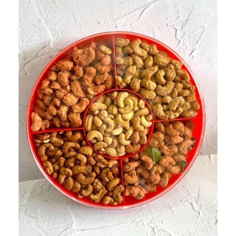 

Kacang mede mateng tray 5 rasa 900gr