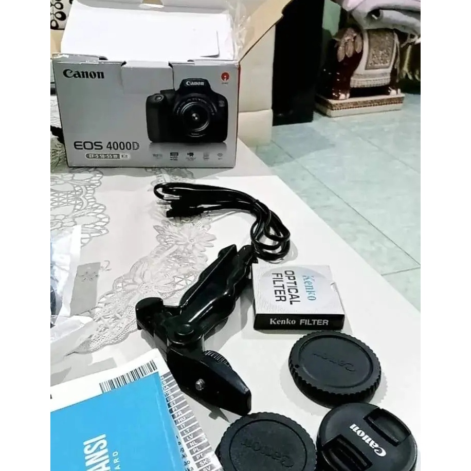 Kamera canon 4000d