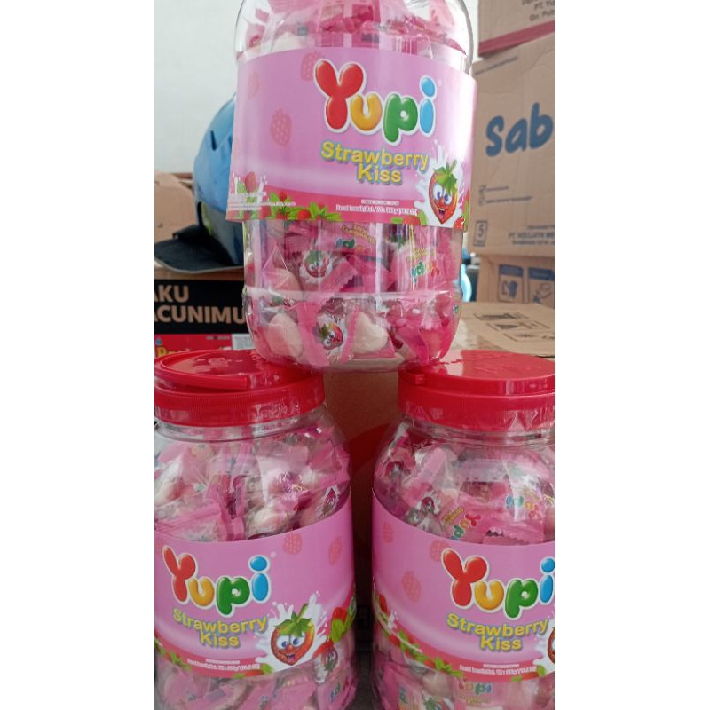 

yupi toples