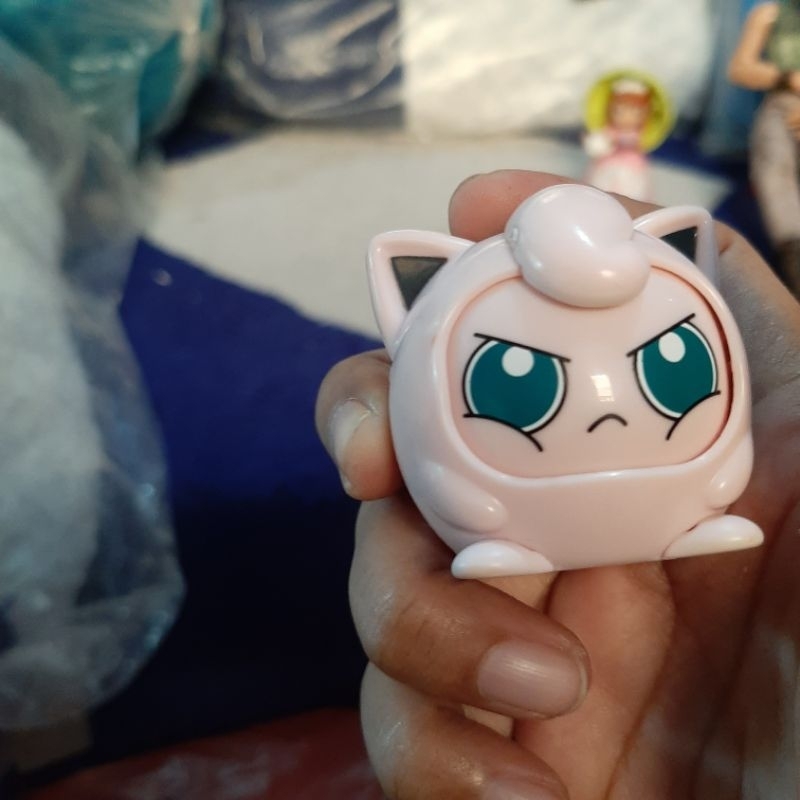 Mainan / figure dikoleksi pokemon original bisa berubah wajah