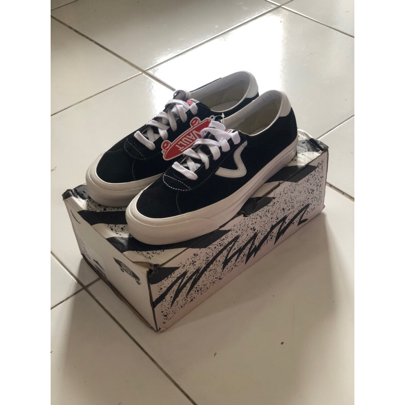 Epoch Og Vault Black White Brand New In Box