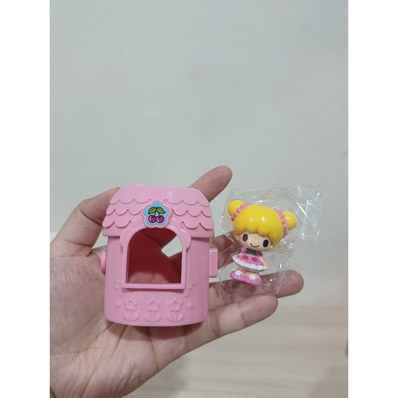 figure koeda chan pink dan rumah