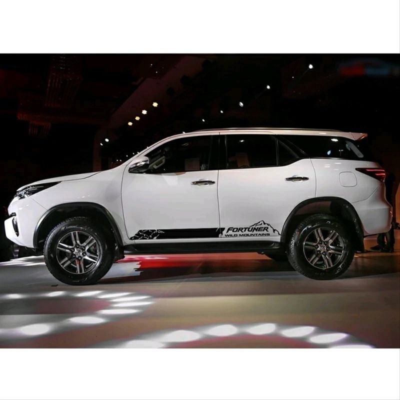 sticker stiker mobil Pajero sport stiker terlaris stiker mobil Pajero