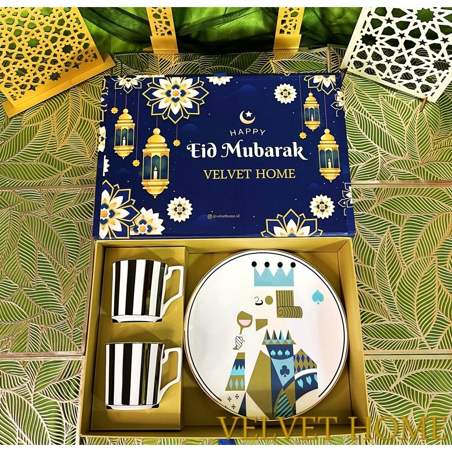 Hampers piring makan set mug lebaran natal imlek idul fitri ramadhan joker plate platinum hampers mo