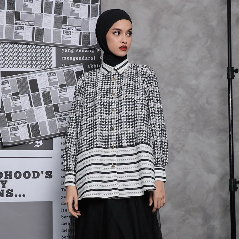 [Preloved] Sale Original ZASKIA SUNGKAR Seira Black White Viral Gidca Tunic Top Bukan CHROMATICA KAN