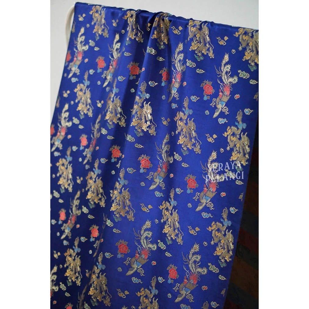 ART O17D METERAN SATEN CINA Motif MerakNaga  Baju Cheongsam  Kain Meteran  Fashion  Chongsam  Congsa