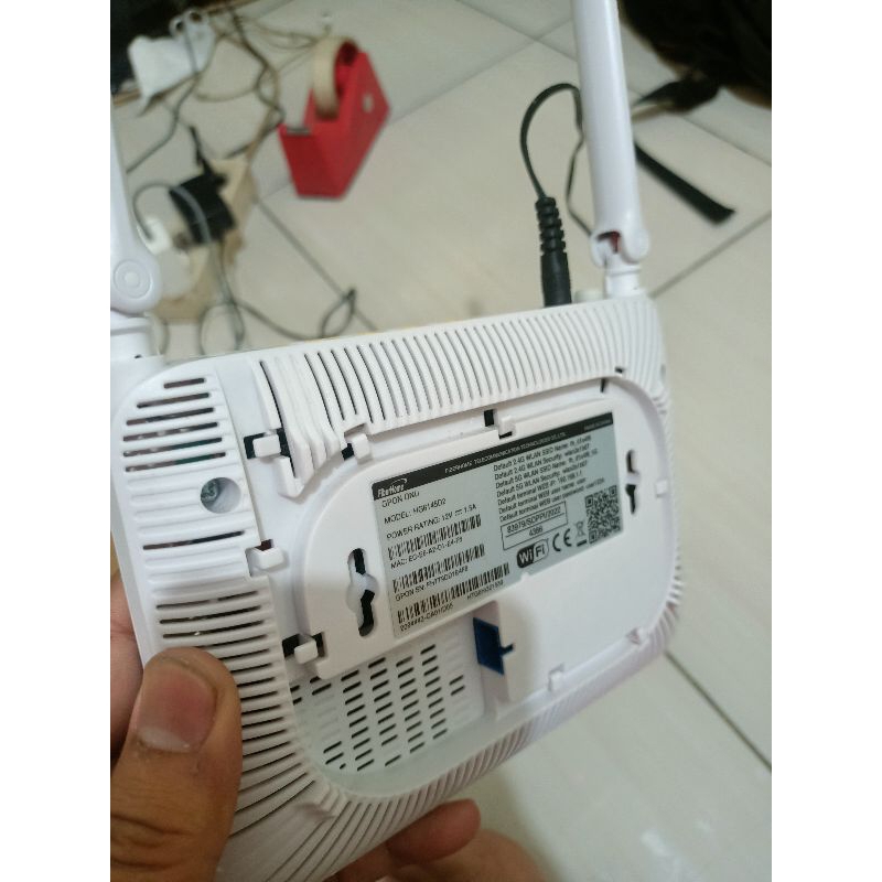 FIBERHOME ONT HG6145D2 PORT BIRU